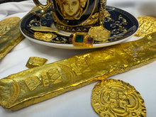 Load image into Gallery viewer, 1715 FLEET SHIPWRECK EMERALD &amp; AMETHYST RING PIRATE GOLD COINS TREASURE JEWELRY