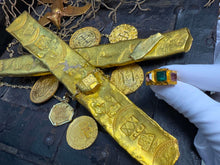 Load image into Gallery viewer, 1715 FLEET SHIPWRECK EMERALD &amp; AMETHYST RING PIRATE GOLD COINS TREASURE JEWELRY