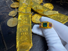 Load image into Gallery viewer, 1715 FLEET SHIPWRECK EMERALD &amp; AMETHYST RING PIRATE GOLD COINS TREASURE JEWELRY