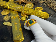 Load image into Gallery viewer, 1715 FLEET SHIPWRECK EMERALD &amp; AMETHYST RING PIRATE GOLD COINS TREASURE JEWELRY