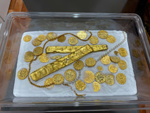 Load image into Gallery viewer, GOLD BAR ATOCHA 1622 SHIPWRECK SARGOSA MEL FISHER COA PIRATE GOLD COINS 28OZ