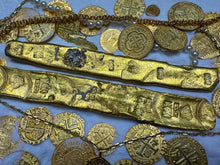 Load image into Gallery viewer, GOLD BAR ATOCHA 1622 SHIPWRECK SARGOSA MEL FISHER COA PIRATE GOLD COINS 28OZ