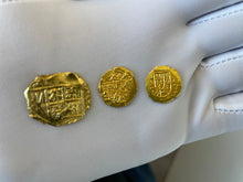 Load image into Gallery viewer, POP TOP!!! MEXICO 300th Ann. ESCUDO 1711-13 “1715 FLEET NGC 64 PIRATE GOLD COINS