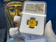 Load image into Gallery viewer, ROMAN EMPIRE &quot;AUGUSTUS&quot; 27BC AUREUS NGC CH VF 5X2 ANCIENT GOLD COINS CAESAR