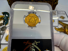 Load image into Gallery viewer, ROMAN EMPIRE &quot;AUGUSTUS&quot; 27BC AUREUS NGC CH VF 5X2 ANCIENT GOLD COINS CAESAR