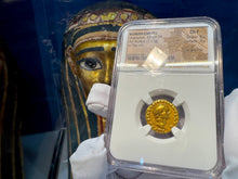 Load image into Gallery viewer, ROMAN EMPIRE &quot;VESPASIAN&quot; 69AD AUREUS NGC CH F 5X3 ANCIENT GOLD COINS CAESAR