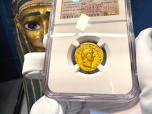 Load image into Gallery viewer, ROMAN EMPIRE &quot;VITELLIUS&quot; AUREUS 68-69AD NGC F ANCIENT GOLD COINS CAESAR AUGUSTUS