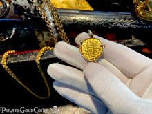 Load image into Gallery viewer, Colombia 2 Escudos 1714 &quot;From the 1715 Fleet Shipwreck&quot; Pendant