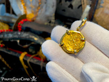 Load image into Gallery viewer, Colombia 2 Escudos 1711 &quot;1715 Fleet Shipwreck&quot; 14kt Bezel