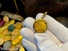 Load image into Gallery viewer, Colombia 2 Escudos 1711 &quot;1715 Fleet Shipwreck&quot; 14kt Bezel