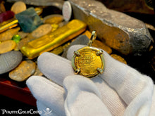 Load image into Gallery viewer, Colombia 2 Escudos 1711 &quot;1715 Fleet Shipwreck&quot; 14kt Bezel