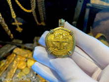 Load image into Gallery viewer, Peru 8 Escudos 1747 &quot;Amazing Brute Style&quot; by the famous SS Jeweler