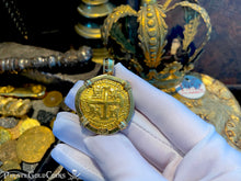 Load image into Gallery viewer, Peru 8 Escudos 1747 &quot;Amazing Brute Style&quot; by the famous SS Jeweler