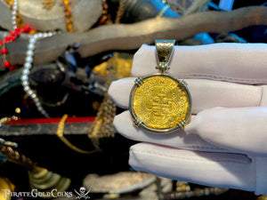 Spain 2 Escudos 1556-98 "Pirate Logo Bail" 18kt Bezel