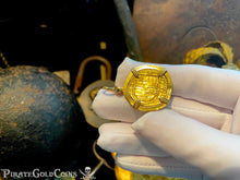 Load image into Gallery viewer, SPAIN 2 ESCUDOS 1590 &quot;FULL 4 DIGIT DATE&quot; PENDANT JEWELRY NECKLACE PIRATE GOLD CO