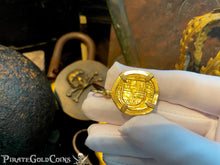 Load image into Gallery viewer, SPAIN 2 ESCUDOS 1590 &quot;FULL 4 DIGIT DATE&quot; PENDANT JEWELRY NECKLACE PIRATE GOLD CO